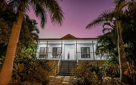 Agnes Bliss - Luxe 4Bdr Coastal Retreat - Family Friendly - Walk To Beach And Central Agnes Water